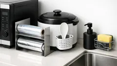 Trik kemas dapur kecil guna bookend RM2: ruang tepi microwave terus jadi berguna