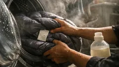 Cara basuh jaket down sendiri di rumah tanpa jadi leper dan berketul