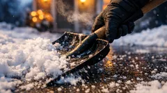 Adakah wajib buang salji depan rumah di Jepun? Ini beza jalan awam dan kawasan persendirian