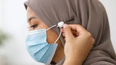 Telinga sakit sebab tali pelitup? Cuba 2 cara DIY paling cepat