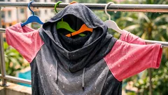 Hoodie bertudung cepat kering dengan trik 2–4 penyangkut baju, tak perlu dryer